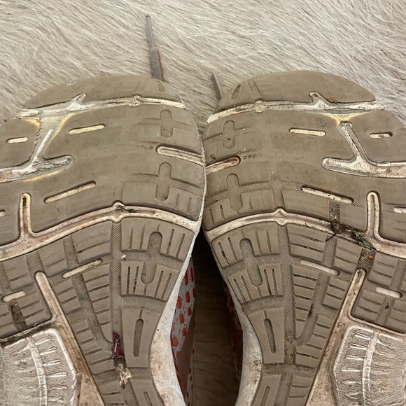 Brooks Adrenaline Running Shoes - Picture 7 of 8